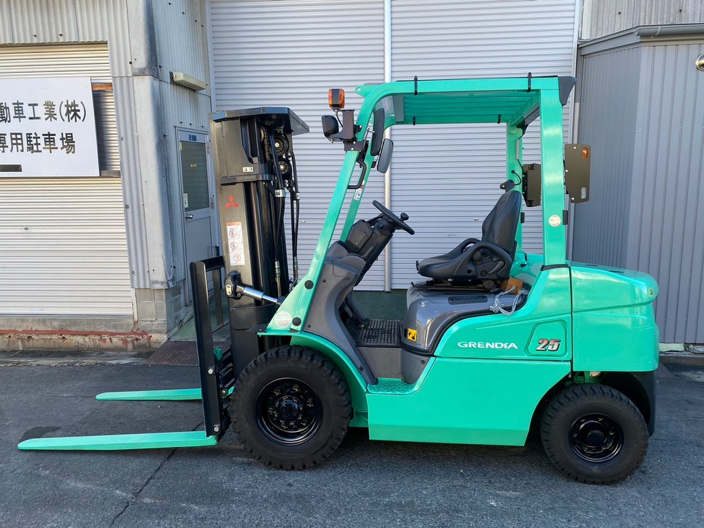 三菱中古フォークリフト【KFDE25T】[No.26]最大揚高4.3ｍで高所作業に最適！