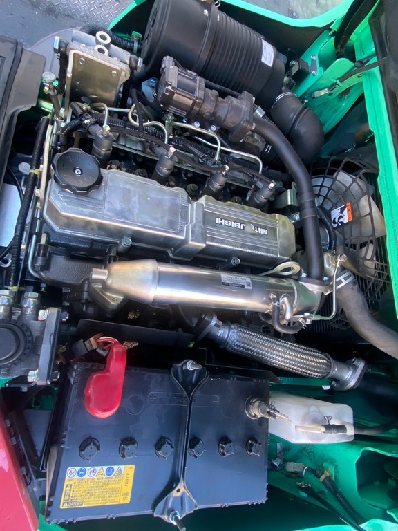 三菱中古フォークリフト【KFDE25T】[No.26]最大揚高4.3ｍで高所作業に最適！