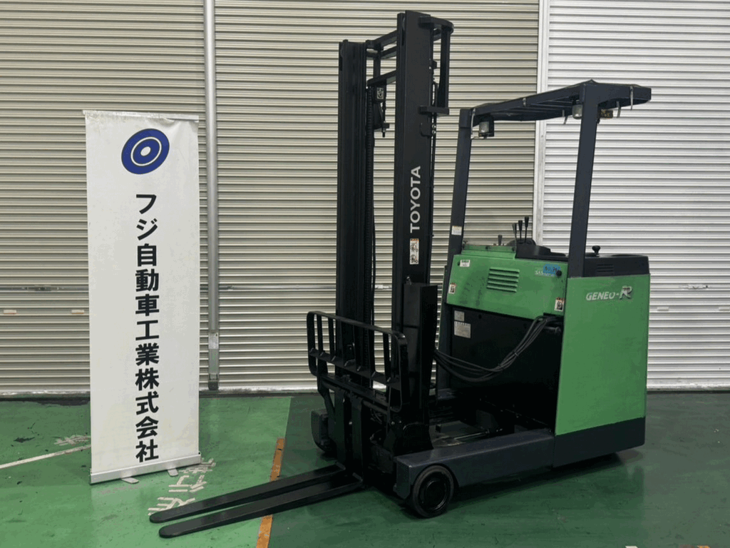 トヨタ中古フォークリフト【7FBR18】　2016年式使用時間短く状態良し！★アウトレット商品・送料別途★