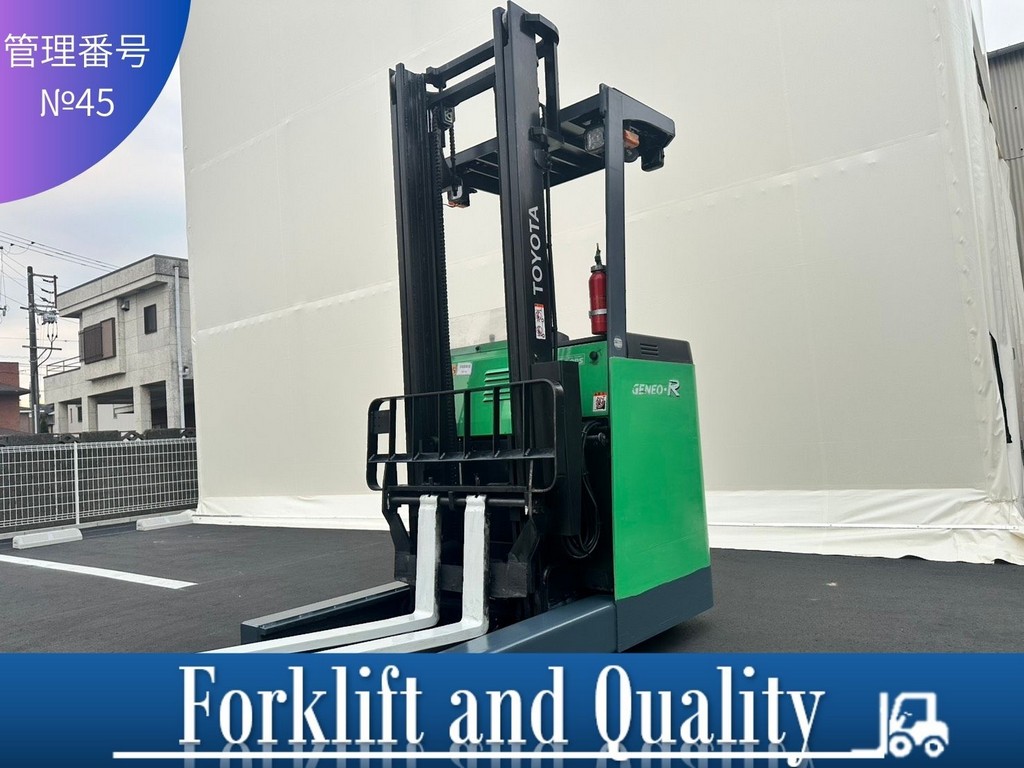 トヨタ中古フォークリフト【7FBR15】　コンパクト＆バッテリー式で屋内向け！★アウトレット商品・送料別途★