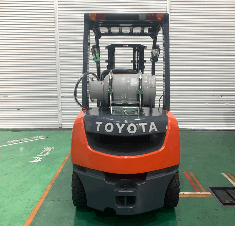 トヨタ中古フォークリフト【02-8FG25】［No.67］使用時間少なめ！
