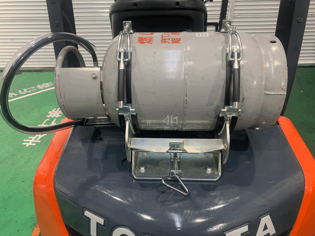 トヨタ中古フォークリフト【02-8FG25】［No.67］使用時間少なめ！