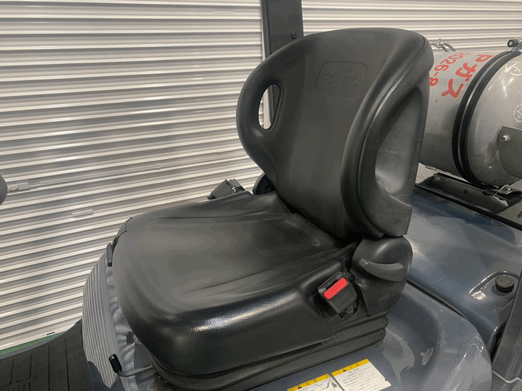トヨタ中古フォークリフト【02-8FG25】［No.67］使用時間少なめ！
