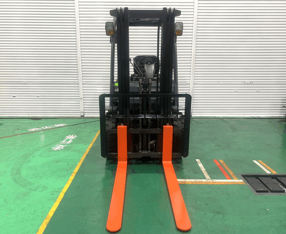 トヨタ中古フォークリフト【02-8FD25】［No.69］高所作業に最適！使用時間3000時間台