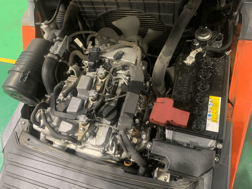 トヨタ中古フォークリフト【02-8FD25】［No.69］高所作業に最適！使用時間3000時間台