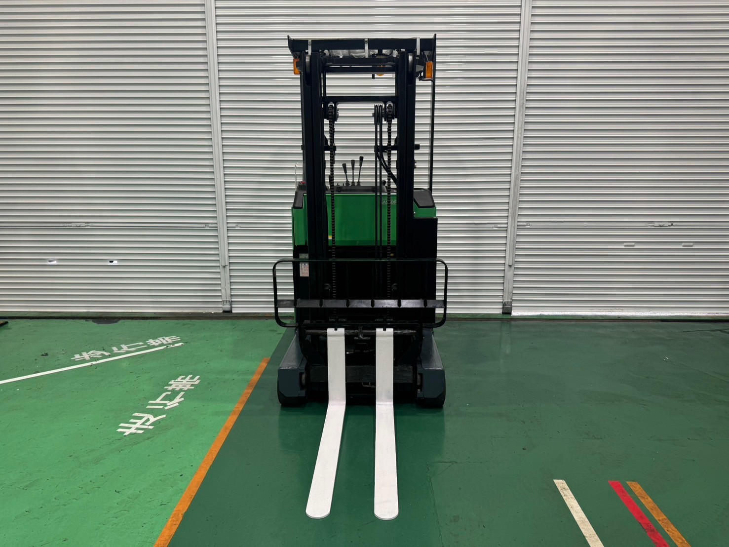 トヨタ中古フォークリフト【8FBRK9】人気のバッテリー車入荷！