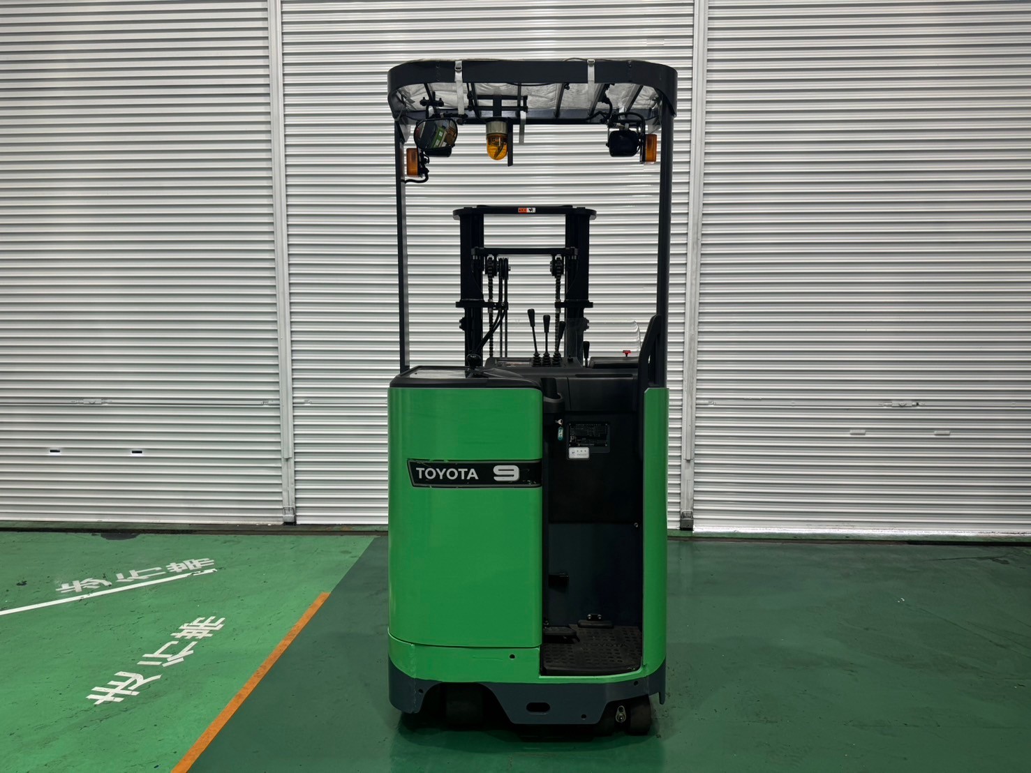トヨタ中古フォークリフト【8FBRK9】人気のバッテリー車入荷！