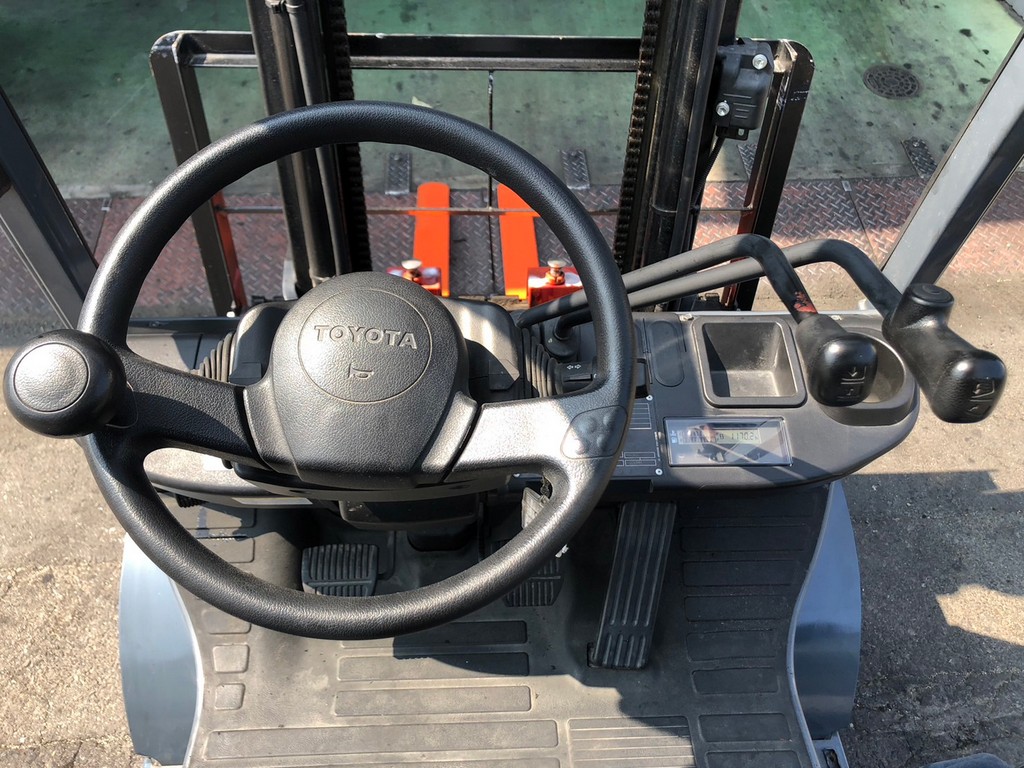 トヨタ中古フォークリフト【42-8FDL15】［No.188］使用時間1000時間台