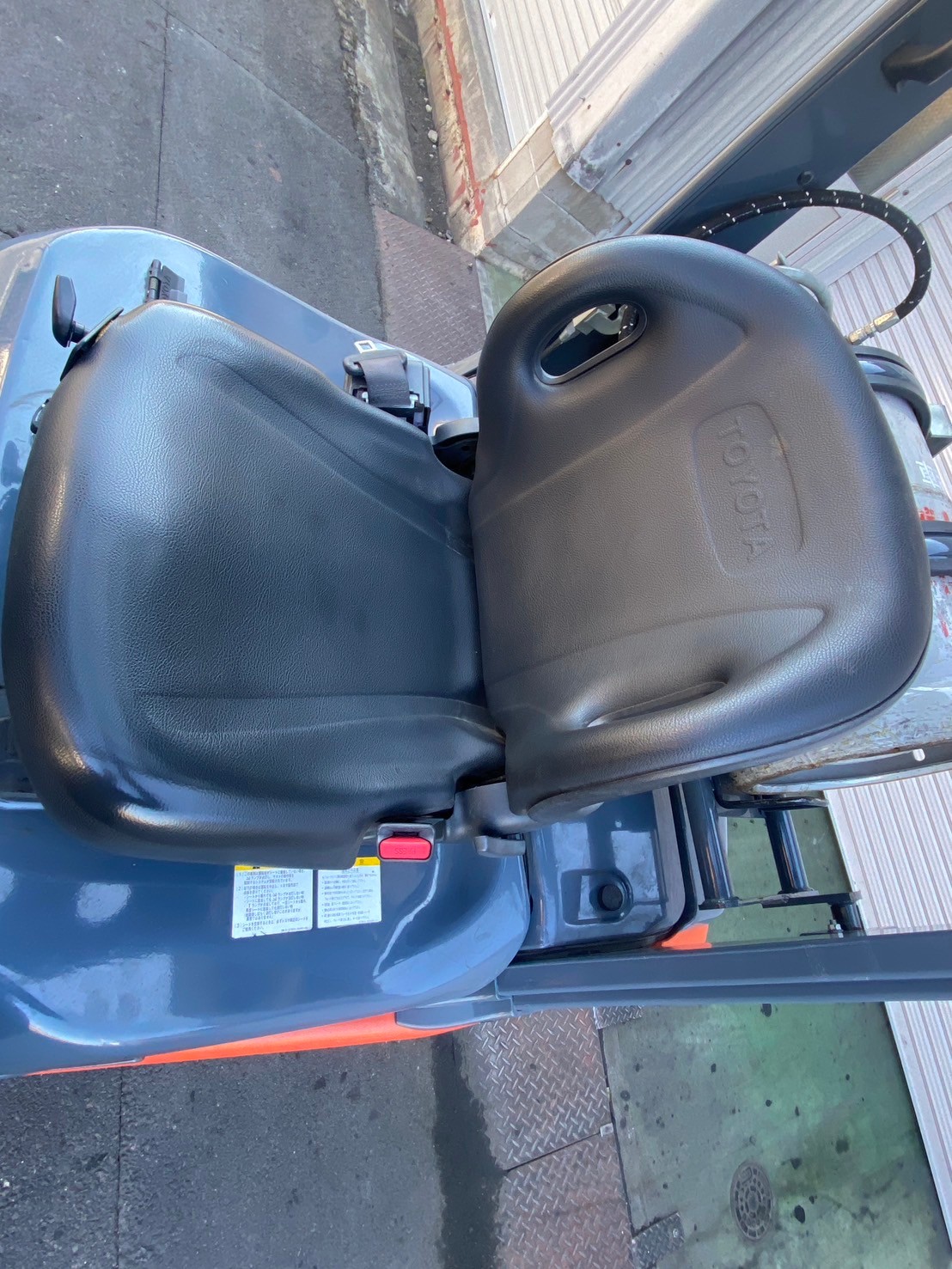 トヨタ中古フォークリフト【02-8FG15】［No.212］高所作業に最適な車両！