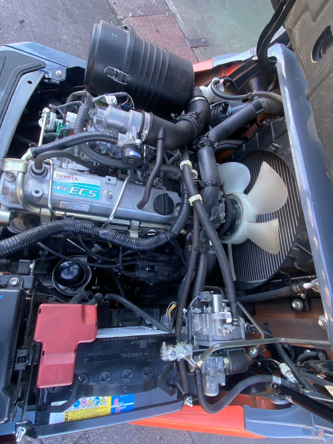 トヨタ中古フォークリフト【02-8FG15】［No.212］高所作業に最適な車両！
