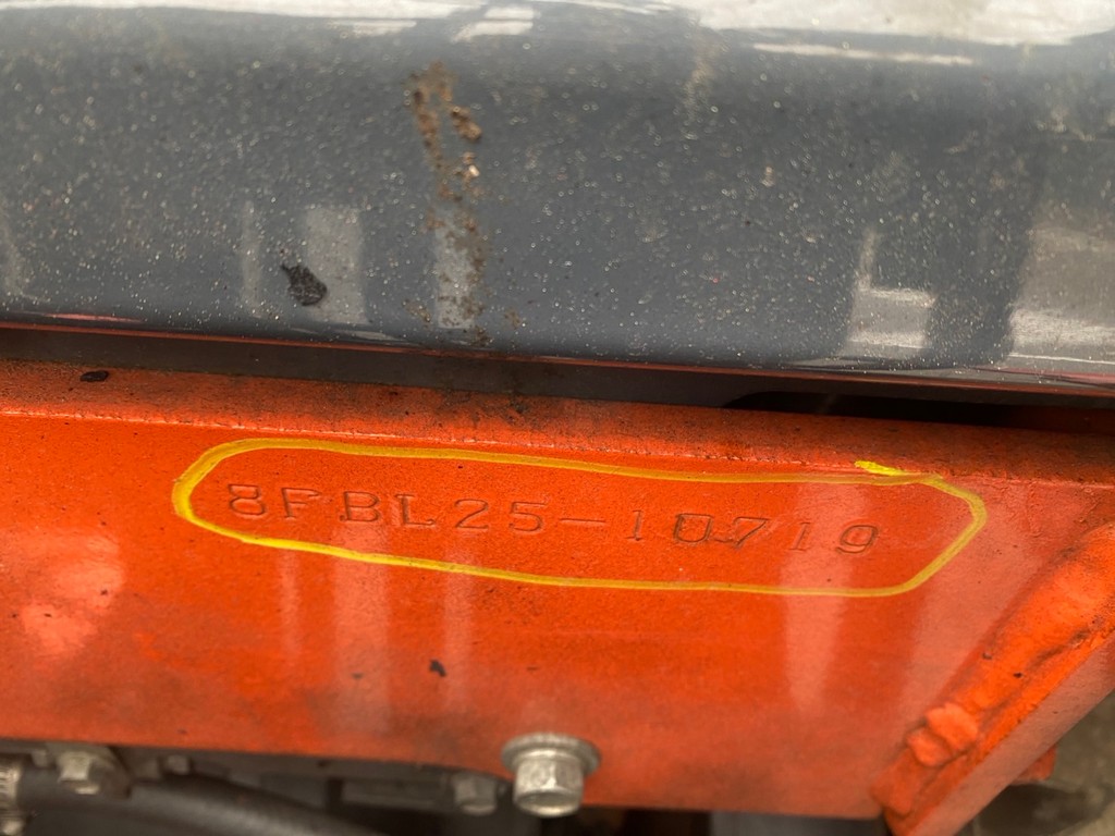 トヨタ中古フォークリフト【8FBL25】［No.231］屋内作業に最適なフルフリーマスト！