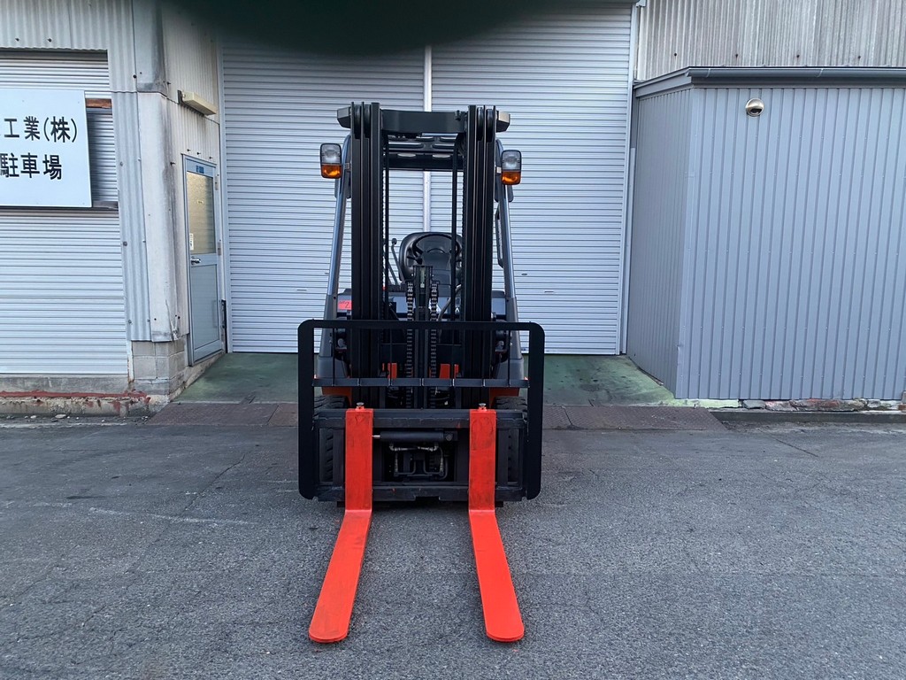 トヨタ中古フォークリフト【8FB25】［No.237］2017年式の人気バッテリー車