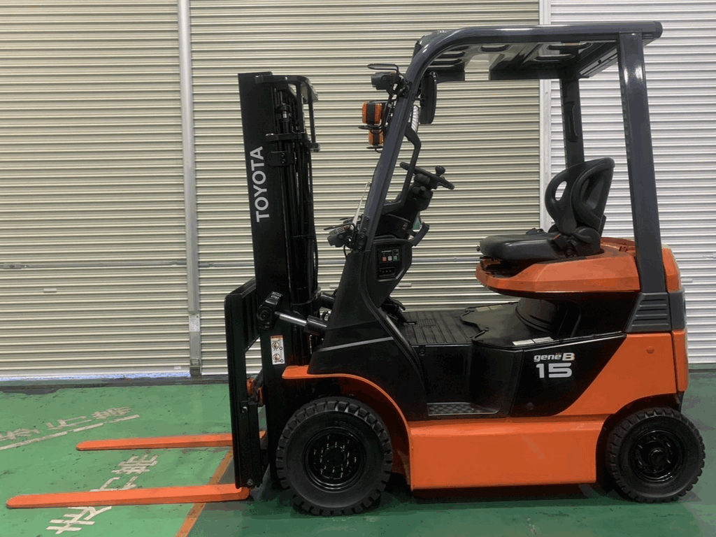 トヨタ中古フォークリフト【8FBH15】［No.251］高年式・使用時間少な目