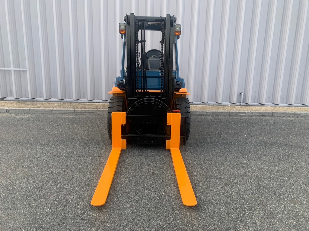 トヨタ中古フォークリフト【7FD40】［No.1000］便利な全回転フォーク！早い者勝ち！
