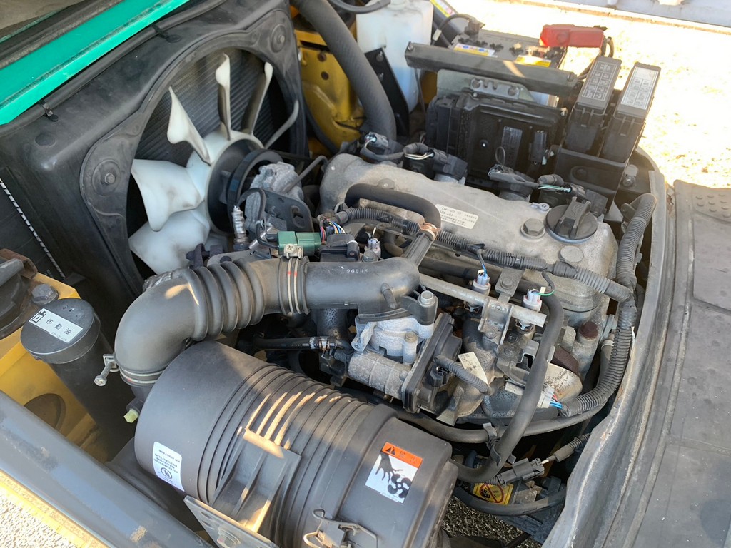 コマツ中古フォークリフト【FG15T-20】[No.1009]年式古めも使用