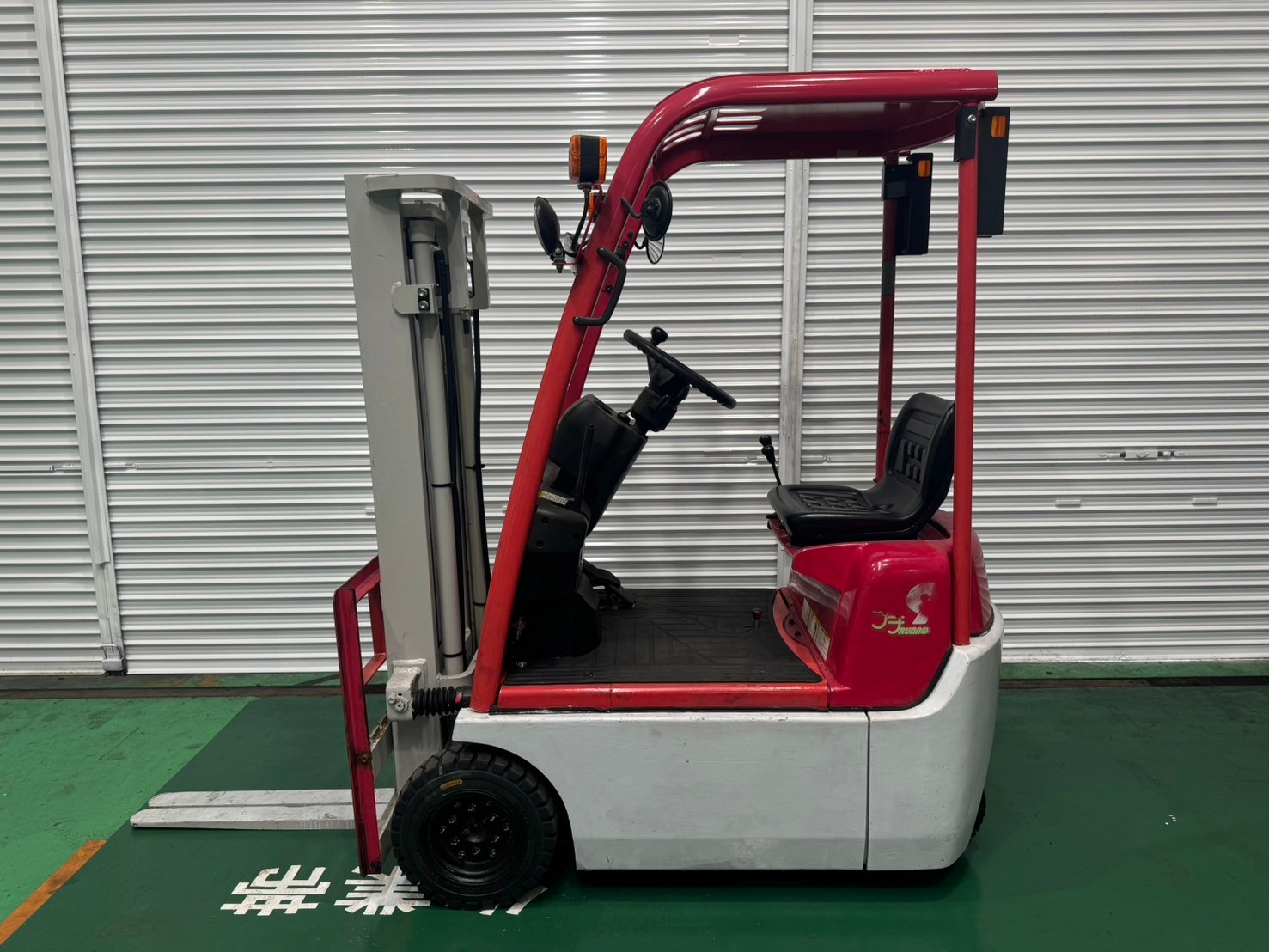 トヨタ中古フォークリフト【3FBK9】［No.90］屋内作業に最適！詳しくはスタッフまで！