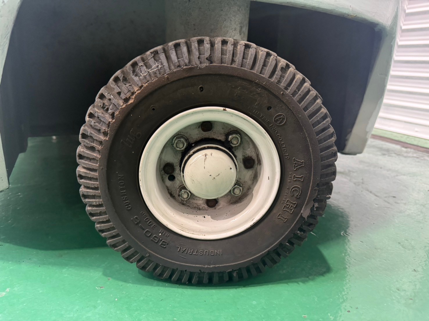 トヨタ中古フォークリフト【3FBK9】［No.90］屋内作業に最適！詳しくはスタッフまで！