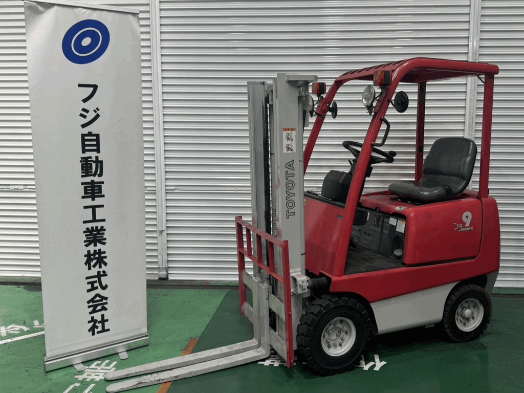 トヨタ中古フォークリフト【3FGL9】コンパクトボディで倉庫内作業などに！