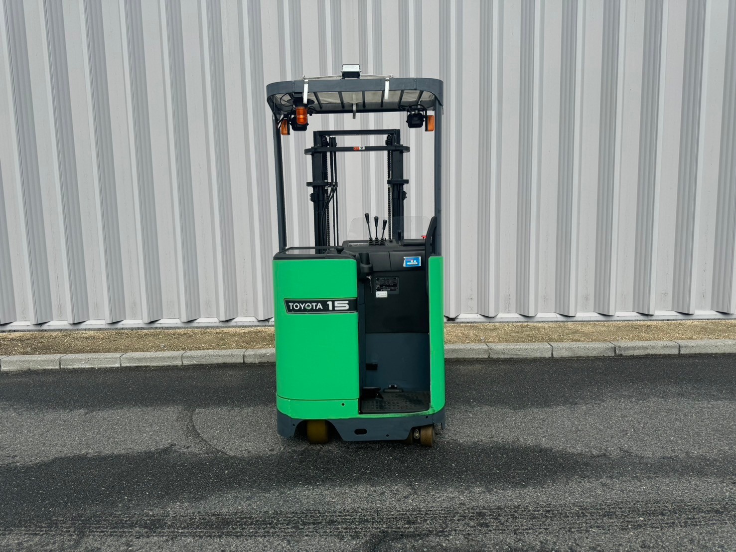 トヨタ中古フォークリフト【8FBRS15】［No.40］