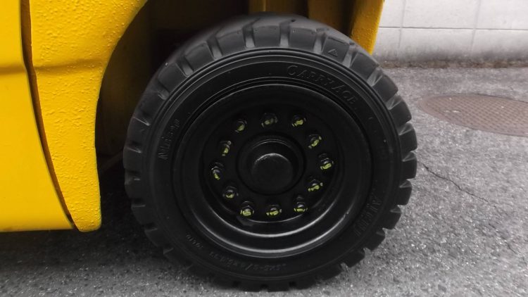 コマツ KOMATSU 中古フォークリフト forklift バッテリーカウンター 3Mマスト 2013年式