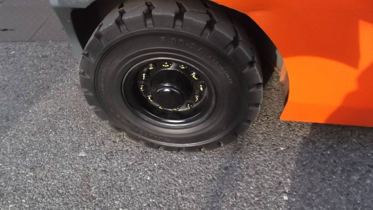 トヨタ Toyota 中古フォークリフト forklift ガソリン 2013年式 サイドシフト 3Mマスト