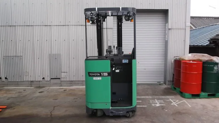 トヨタ Toyota 中古フォークリフト forklift バッテリーリーチ 2018年式 3段フルフリー5.5Mマスト