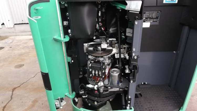 トヨタ Toyota 中古フォークリフト forklift バッテリーリーチ 2018年式 3段フルフリー5.5Mマスト