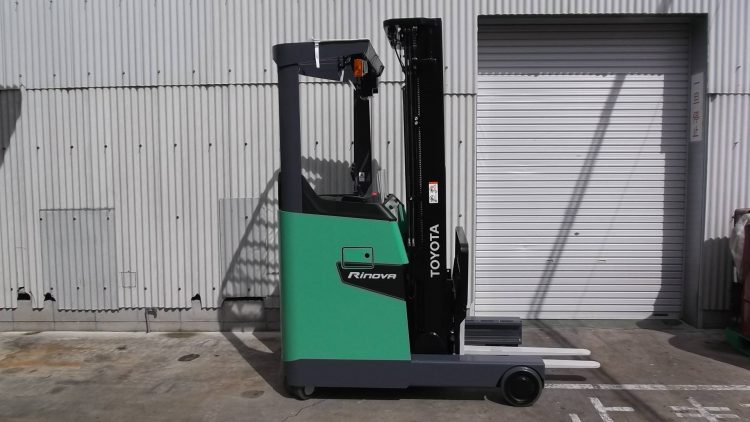 トヨタ Toyota 中古フォークリフト forklift バッテリーリーチ 2018年式 3段フルフリー5.5Mマスト