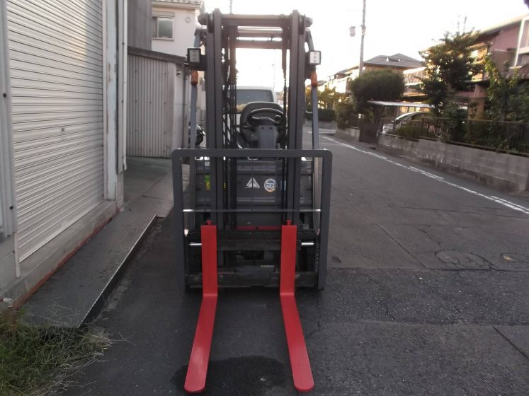 ニチユ NCHIYU 中古フォークリフト forklift バッテリーカウンター3輪タイプ サイドシフト 2012年式