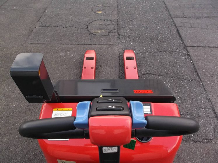 ニチユ NICHIYU 中古フォークリフト ローリフト forklift バッテリー