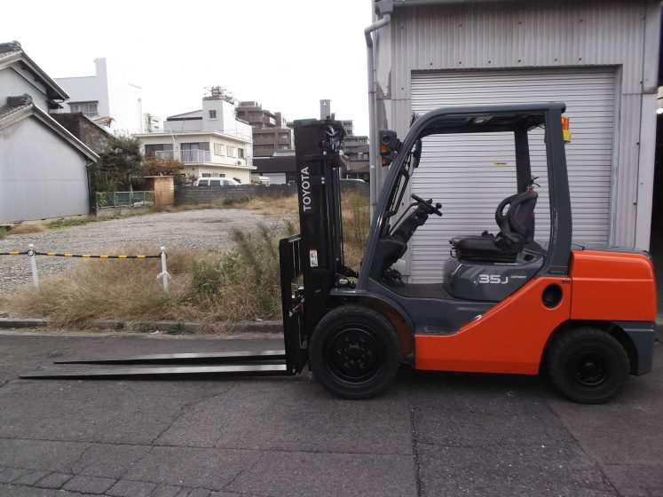 トヨタ Toyota 中古フォークリフト forklift ガソリン 2015年式 サイドシフト 2段フルフリー3Mマスト