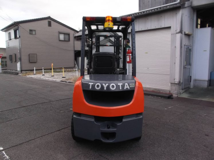 トヨタ Toyota 中古フォークリフト forklift ガソリン 2015年式 サイドシフト 2段フルフリー3Mマスト
