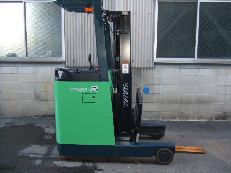 トヨタ TOYOTA 中古フォークリフト forklift バッテリーリーチ 2008年式 3段フルフリー 4.5Mマスト