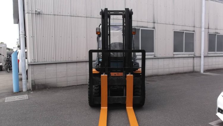 トヨタ Toyota 中古フォークリフト forklift ディーゼル 2007年式 3Mマスト