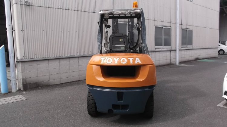 トヨタ Toyota 中古フォークリフト forklift ディーゼル 2007年式 3Mマスト