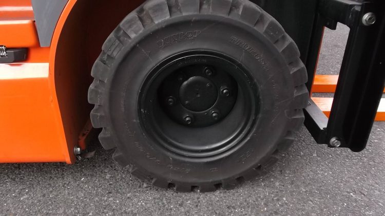 トヨタ Toyota 中古フォークリフト forklift バッテリーカウンター 2013年式 2段フルフリー3Mマスト
