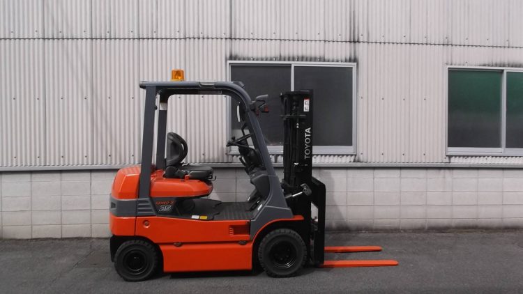 トヨタ TOYOTA 中古フォークリフト forklift バッテリー 2015年式 3Mマスト