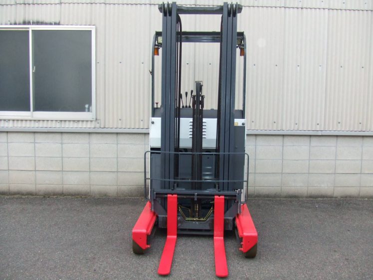 ニチユ NICHIYU 中古フォークリフト forklift バッテリーリーチ 2006年式 3段フルフリーマスト 5.5Mマスト